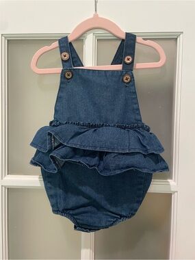 NWOT Mud Pie Dark Blue Denim Ruffle Overall Bloomers
